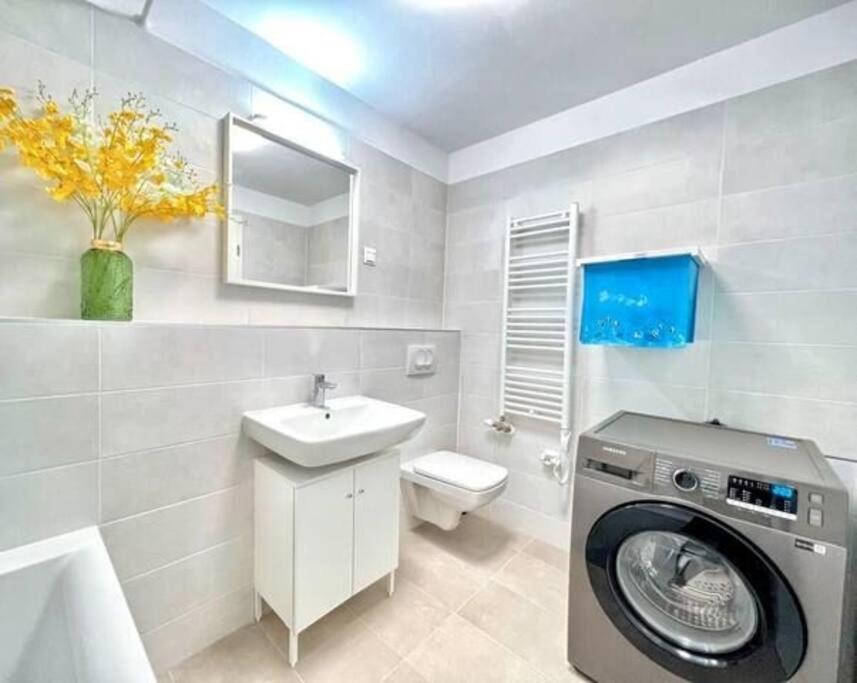 B104 - Liberty Bridge Lovely Home With Free Parking ブダペスト エクステリア 写真